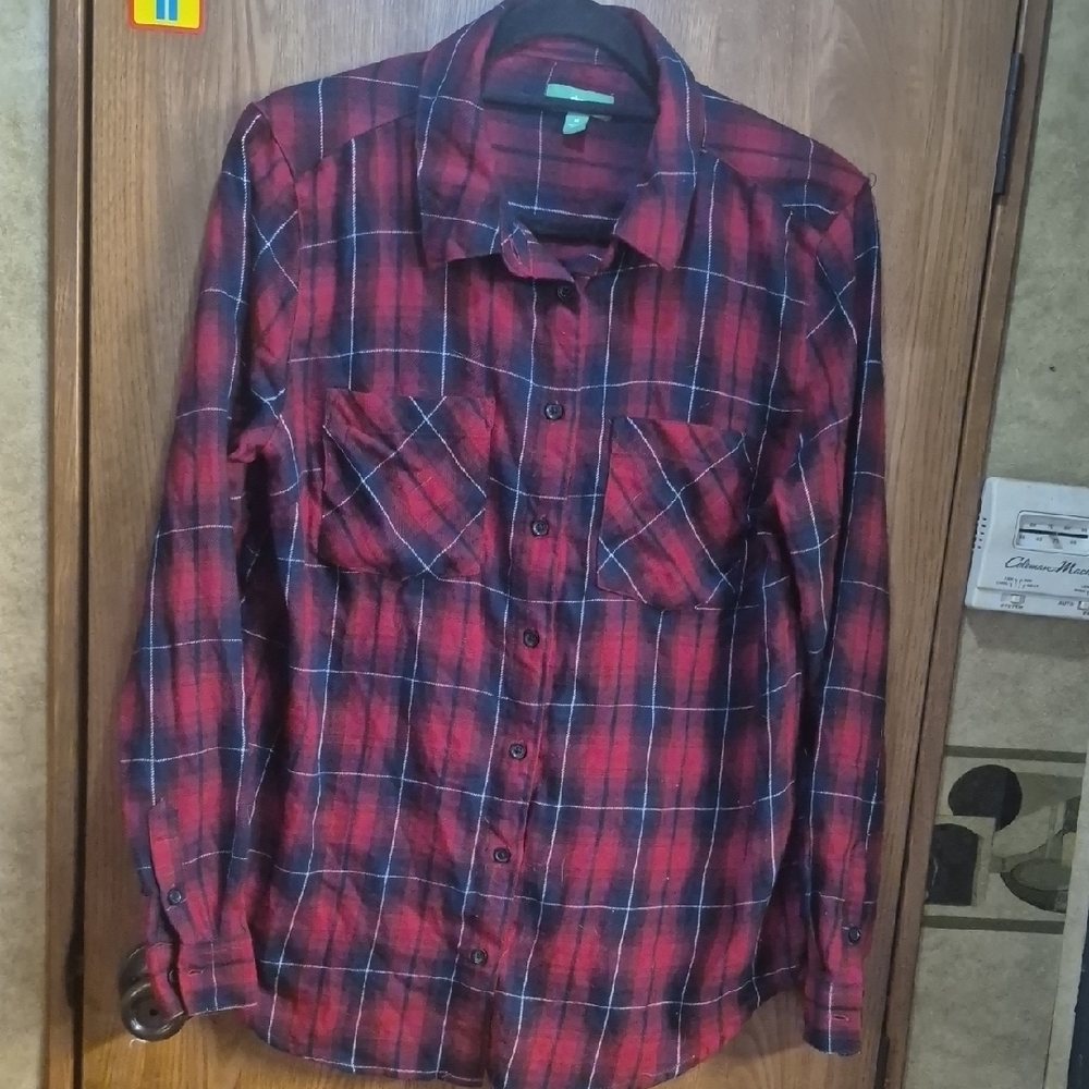 dip Red and Black Plaid Button-Down Shirt.  Box 36